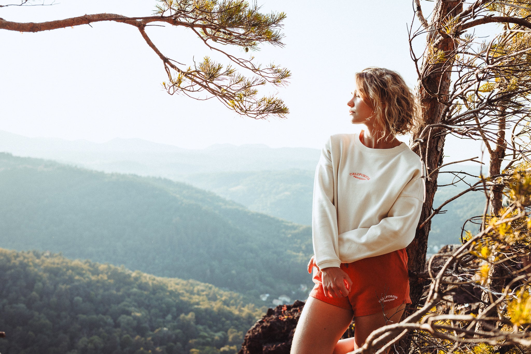 Women Crewneck Crop UFO logo